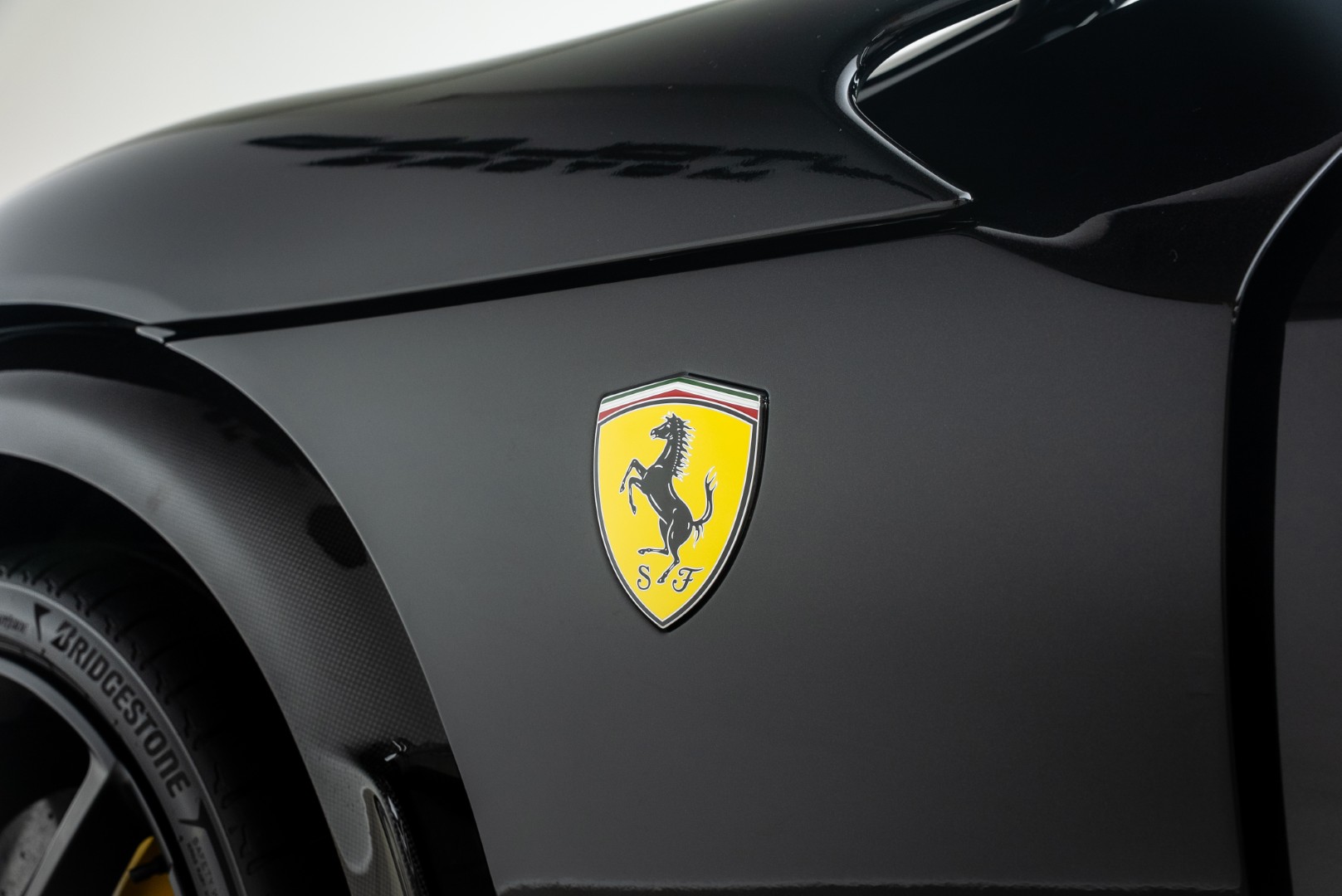 2024 FERRARI PUROSANGUE | FULL CARBON | DAYTONA BLACK | VENTILATED SEATS | SPECIAL DESIGN SEATS | HI